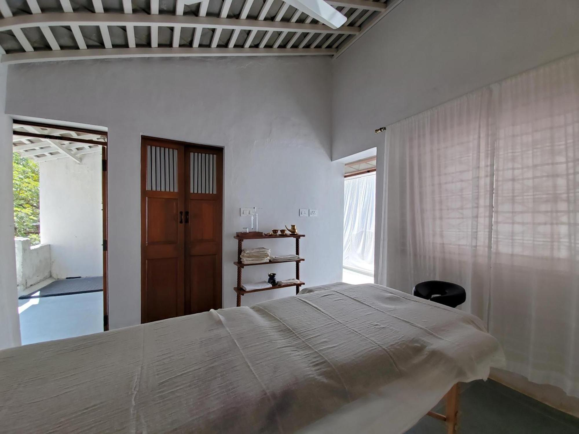 ホテル Kariappa House ポンディシェリ エクステリア 写真