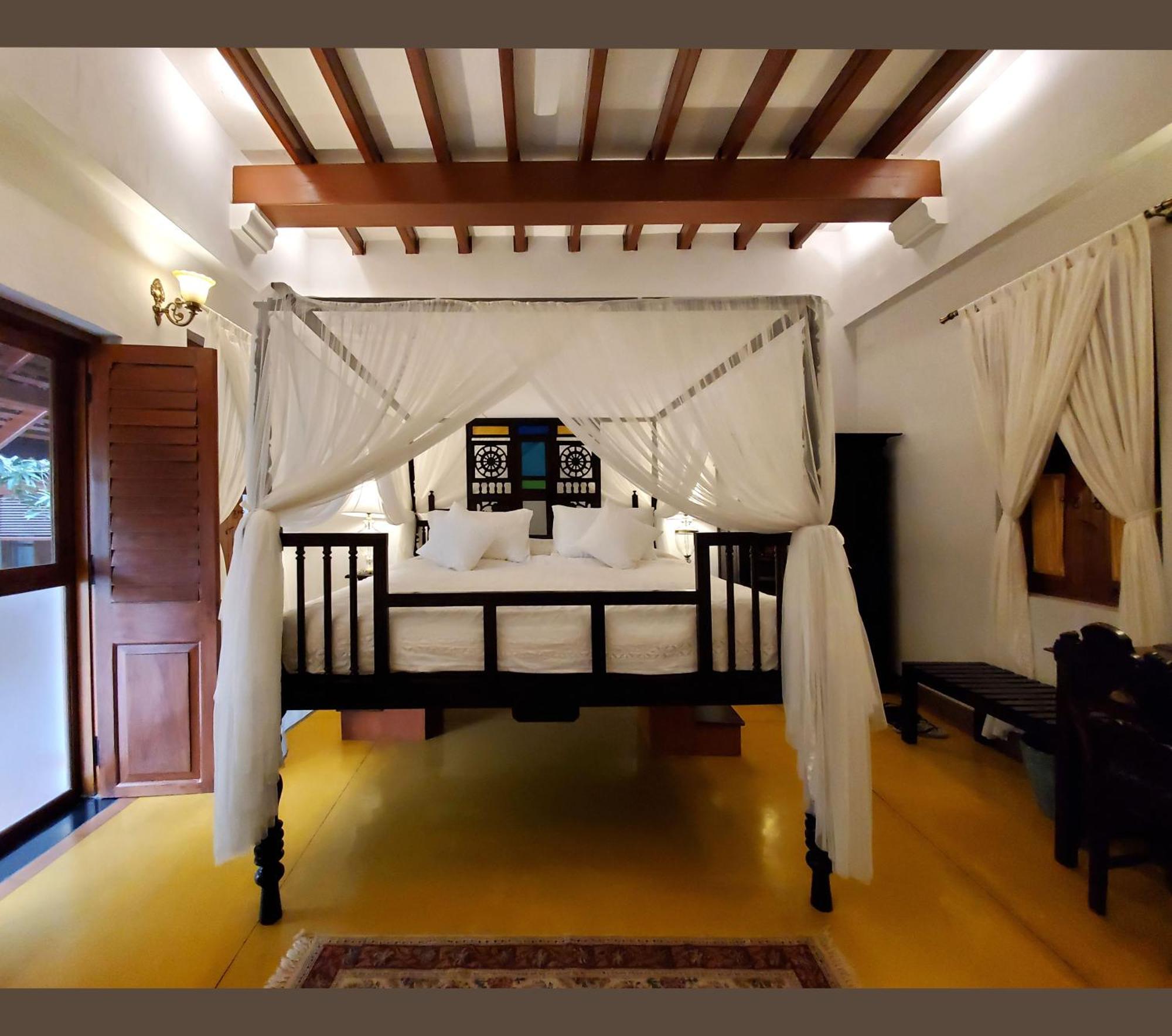ホテル Kariappa House ポンディシェリ エクステリア 写真